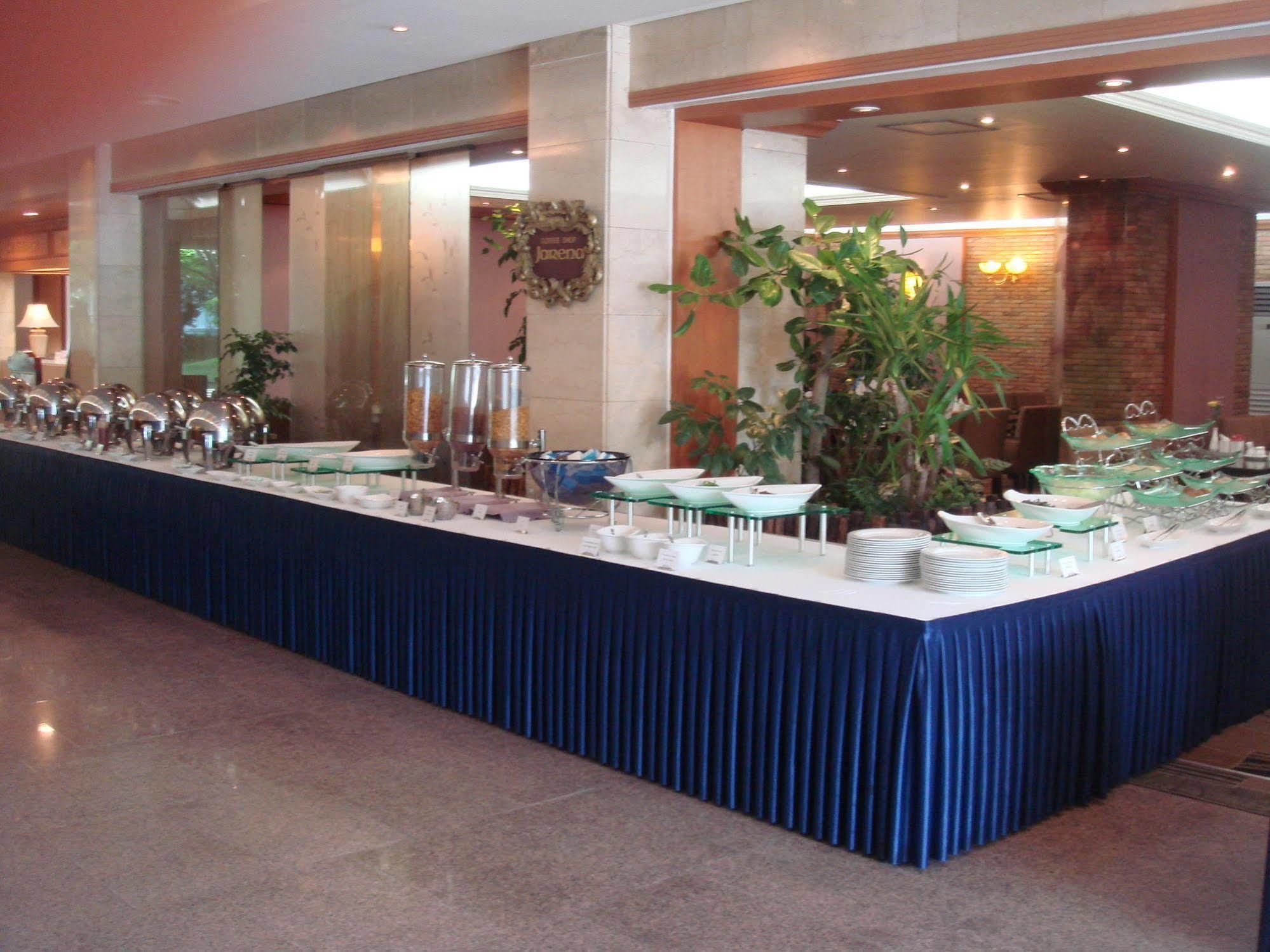 Admiral Hotel Кодже Екстериор снимка
